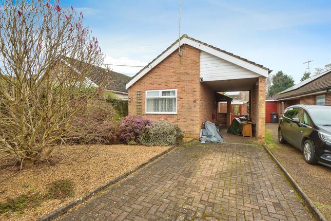 Thumbnail Detached bungalow for sale in Middle Road, North Baddesley, Southampton