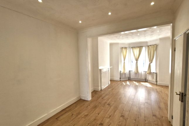 79, Ceres Road, London photo 2