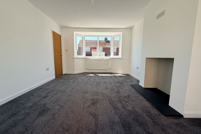 2 Neathem Road, Yeovil photo 3