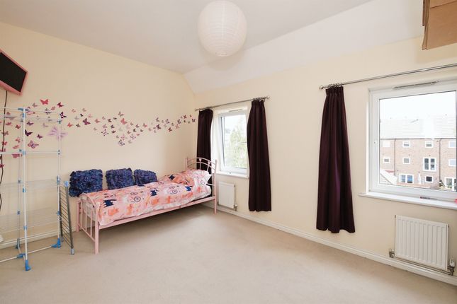 Town house for sale in Holly Blue Close, Little Paxton, St. Neots