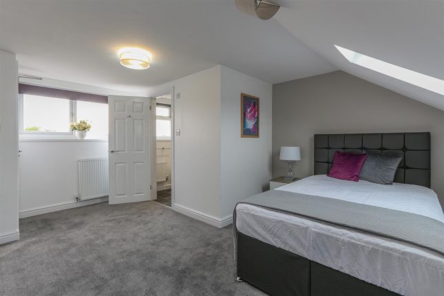 Romilly Road 105-29.Jpg