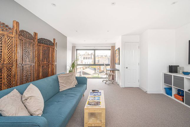 Terraced house for sale in Kenilworth Road, Queen's Park, London