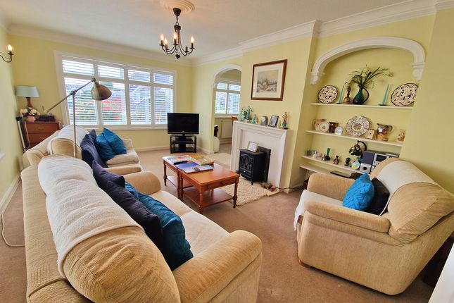10, TEAL CLOSE, PORTHCAWL photo 4