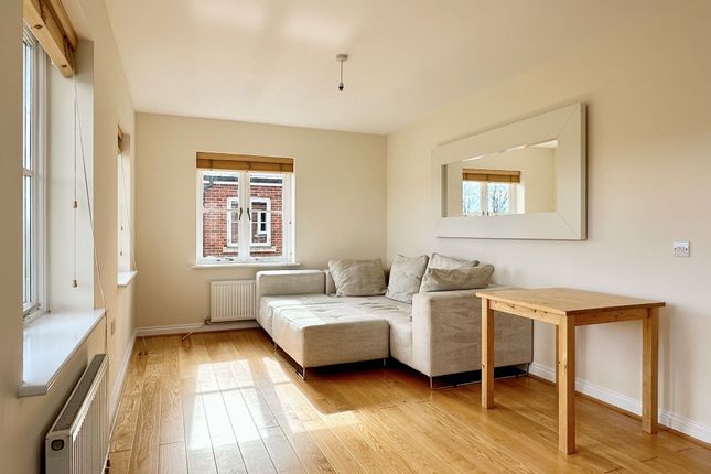 46 Meadow Bank, Neath photo 5