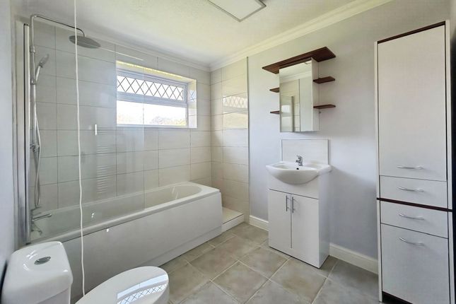 46 Maerdy Park, Bridgend photo 5