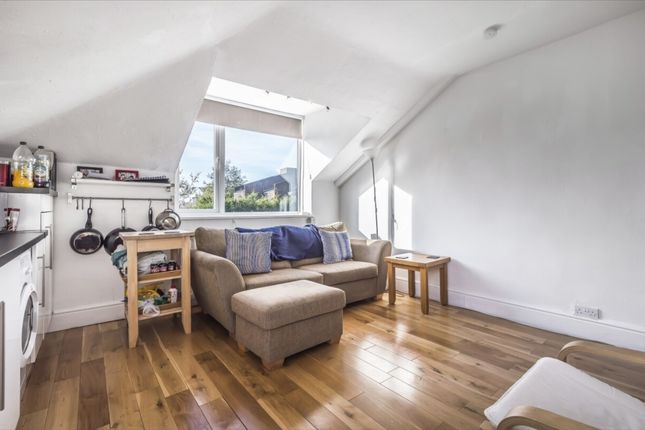 5, 29, Thornton Hill, Wimbledon photo 4