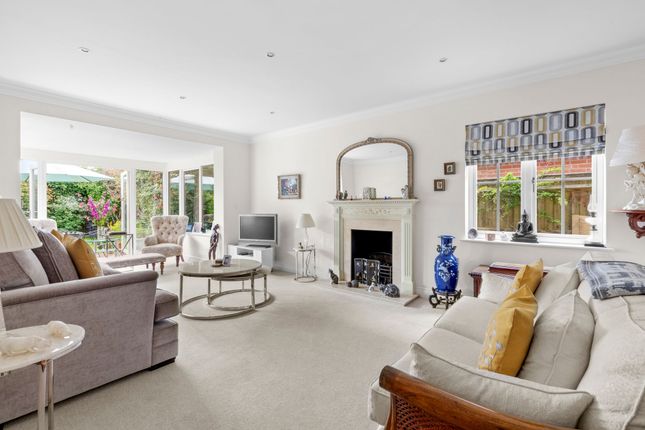 2 Worley Place, Beaconsfield photo 2