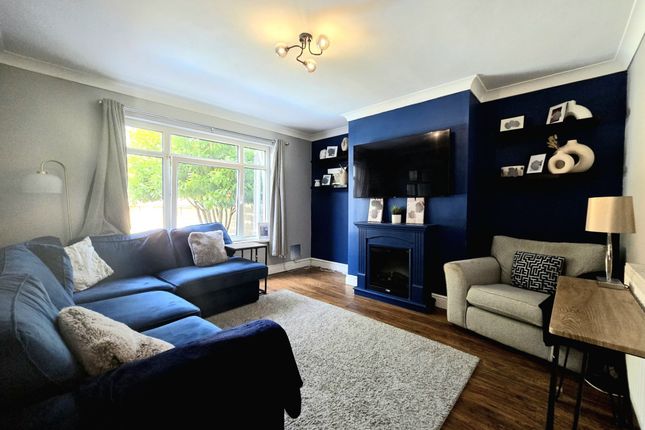 53 Felindre Avenue, Bridgend photo 3