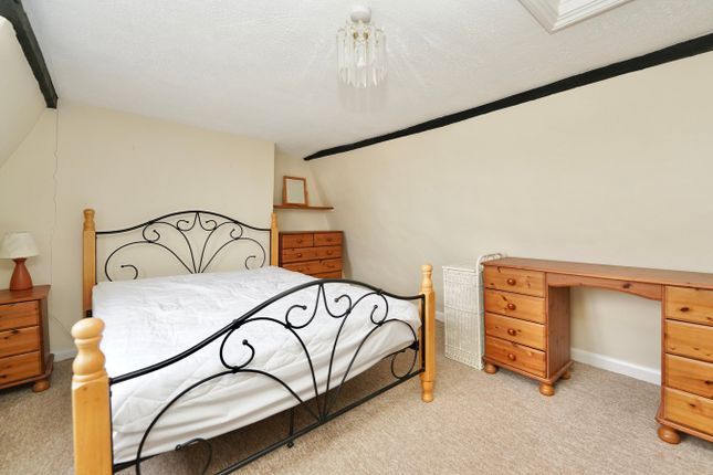 27, Thrapston Road, Huntingdon photo 4