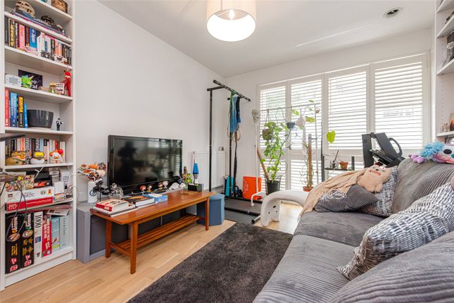 Flat 2 Ruskin Court, 3, Charles Street, London photo 4
