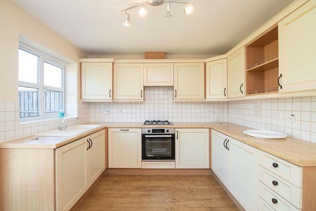 39, Greenacres, Birmingham photo 4
