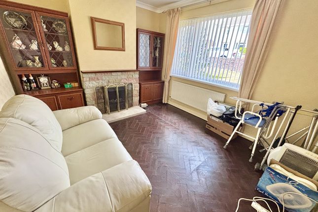 50, Heol Y Llwynau, Swansea photo 2