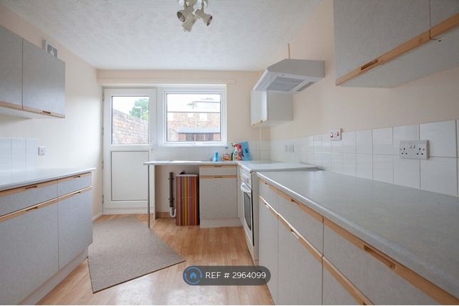 Maplehurst Road, Chichester photo 3