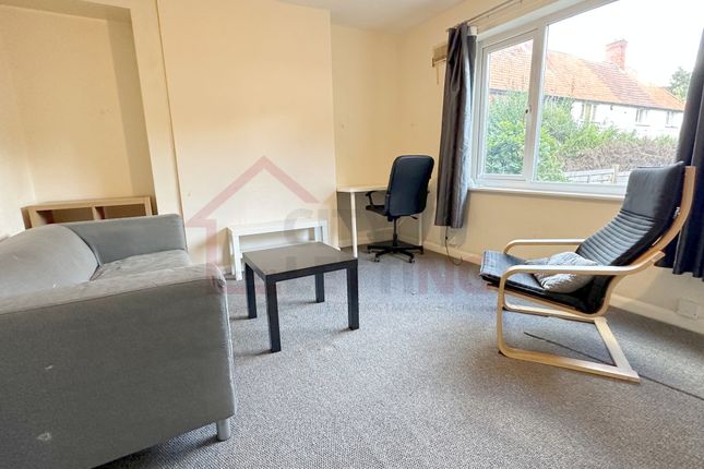 8, Arden Close, Lenton Abbey photo 2