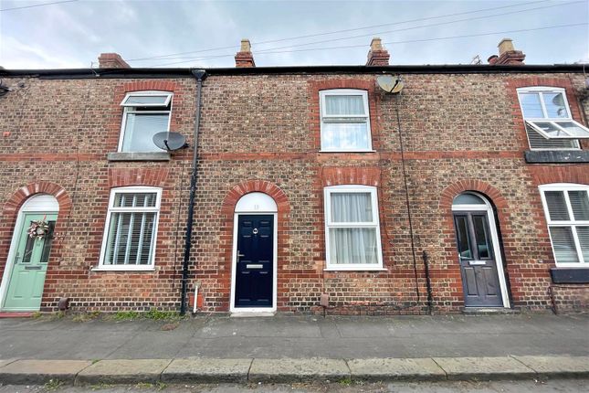 Thumbnail Terraced house for sale in Field Road, Sale