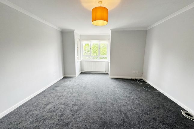 Lees Court, Coatbridge, ML5 4NT, Coatbridge photo 2