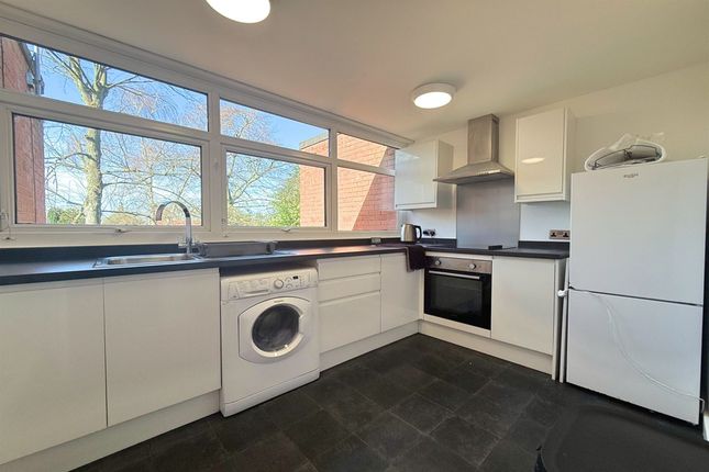 Flat 20, Moss Manor, Sale photo 3