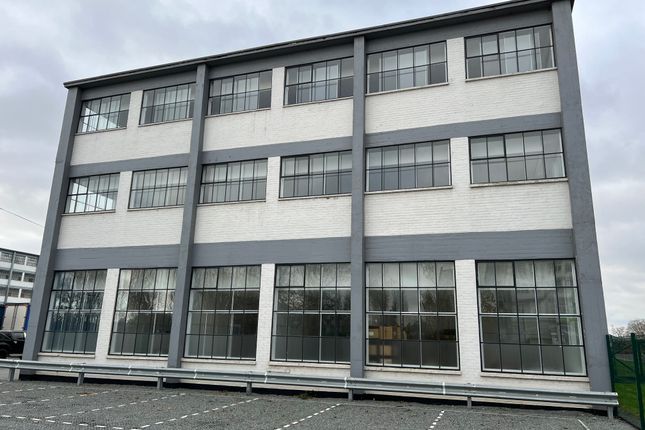 Thumbnail Office to let in Princess Margaret Road, Tilbury