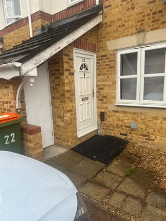 22, Richard House Drive, London photo 4