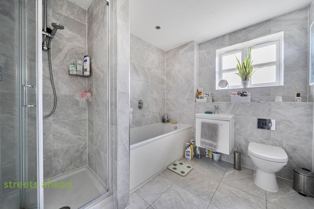 Flat 4, 55, Hillcrest Road, Purley photo 4