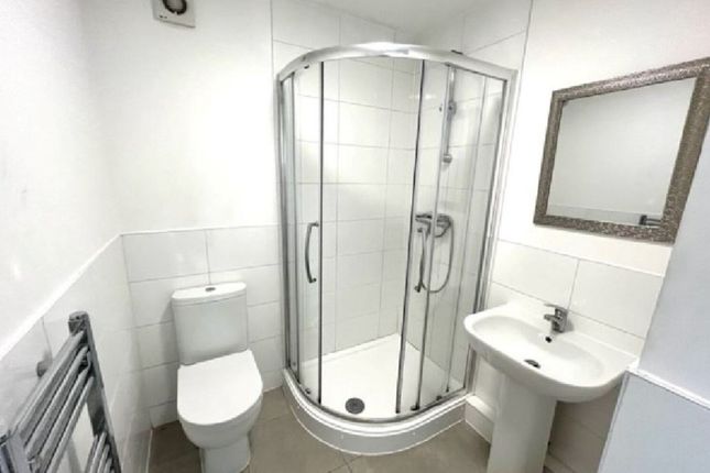 Flat 13, Barnoldswick photo 5
