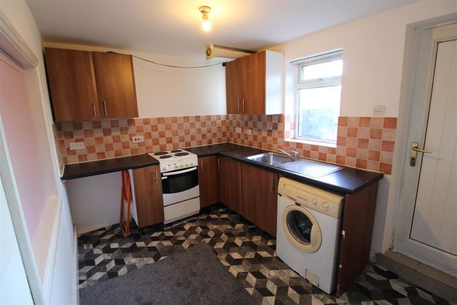 Basement, 109, Moorbottom Road, Huddersfield photo 3