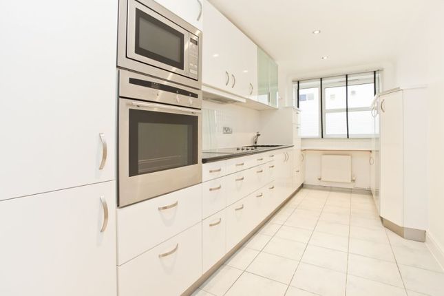 4 Staffordshire House, 50, Broughton Avenue, London photo 4