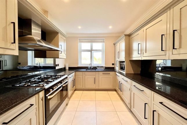 Flat 4, Altenbrook, Altrincham photo 3