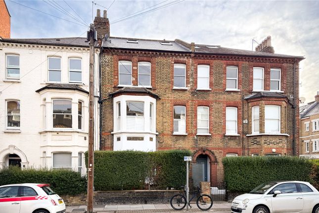 4b, Beechmore Road, London photo 4