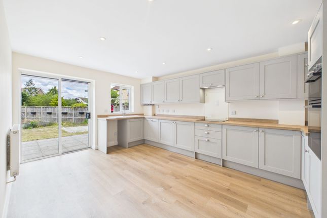 34 Nightingale Way, Thetford photo 2