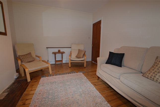 9, Hatton Gardens, Mitcham photo 4