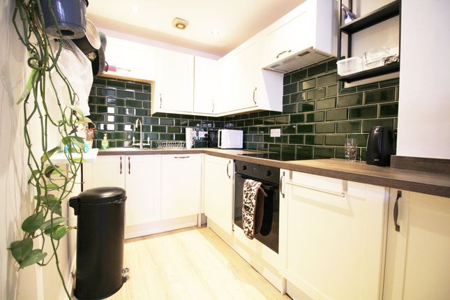 Apsley Street, Thornwood, Glasgow, G11 7ST, Glasgow photo 5