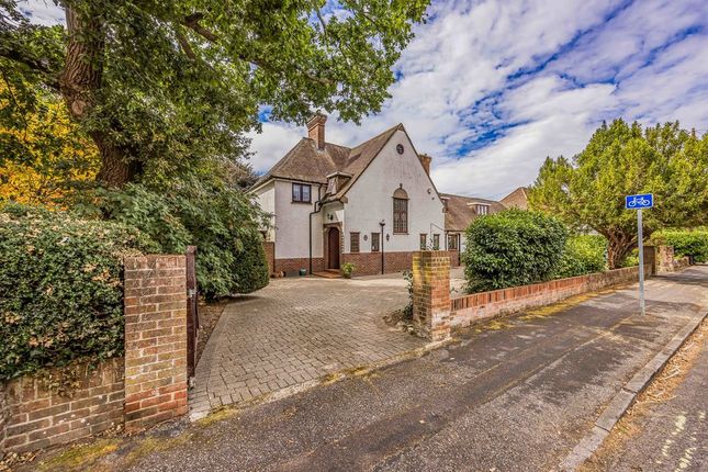 Whitewalls, 21, St. Georges Avenue, Havant photo 4