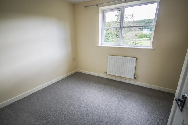 65b, School Road, Dursley photo 4