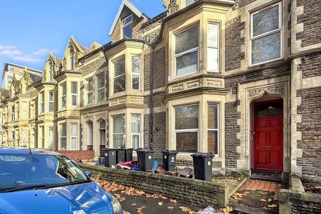 Victorian-Style Terraced Property With Attractive ...