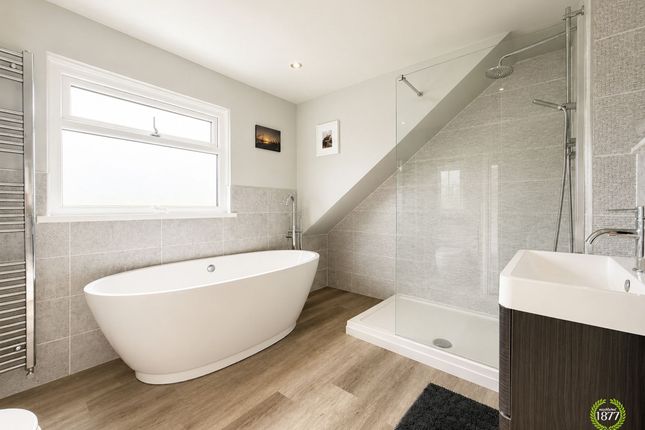 4 Grafton Avenue, Accrington photo 3