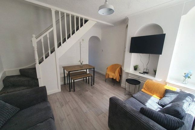 32, Northborough Road, London photo 3