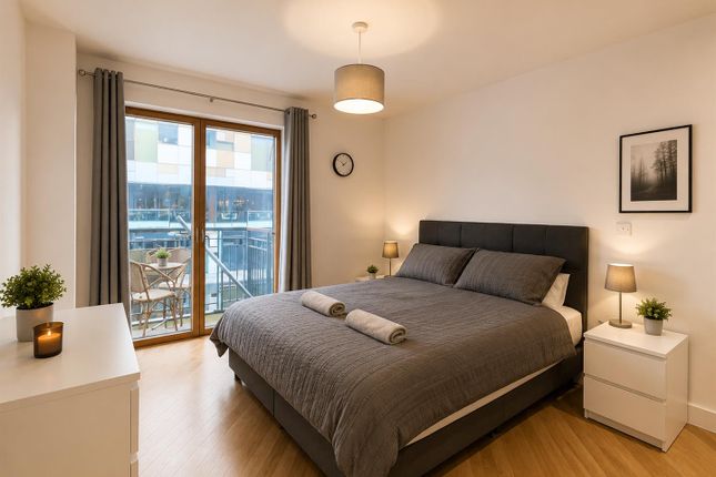 Apartment 212, 12, Waterfront Walk, Birmingham photo 3