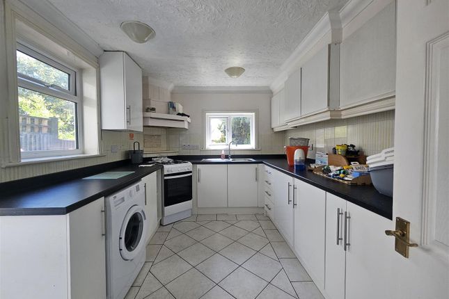 5, Western Road, Aldershot photo 4