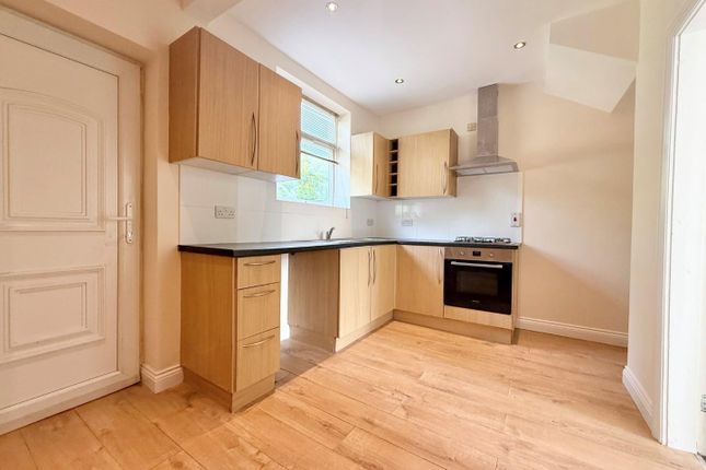 108, Hartley Brook Avenue, Sheffield photo 2