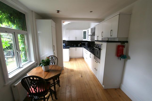 45, St. Dunstans Crescent, Worcester photo 5