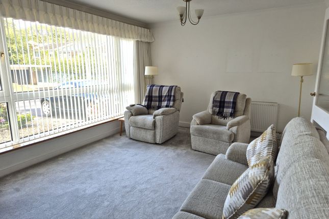 5, Green Close, Swansea photo 3