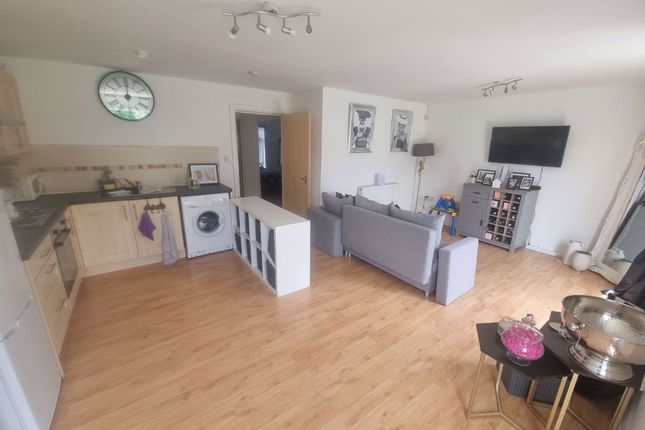 2-bed flat on 32 Knightsbridge Court Pilch Lane, Liverpool, £120,000