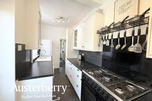 30, Highfield Avenue, Stoke-On-Trent photo 4