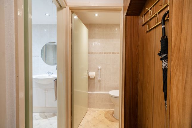 Flat 12, Sladebrook CourtC,, Englishcombe Lane, Somerset photo 2