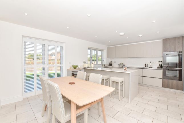 4, Chapel Garden Close, West Malling photo 3