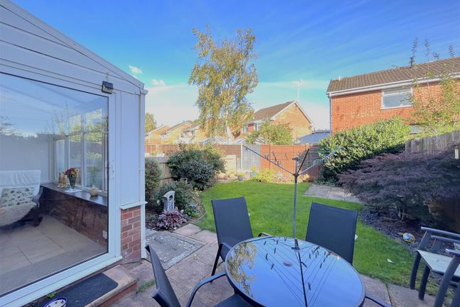 Semi-detached house for sale in Yardley Close, Woodloes Park, Warwick
