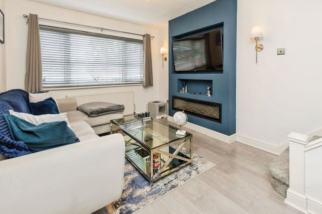 135, Uplands Avenue, Deeside photo 3