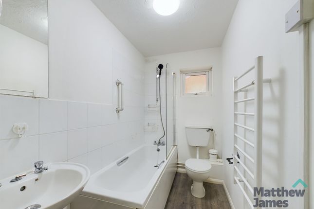 17a High Street, Colchester photo 3