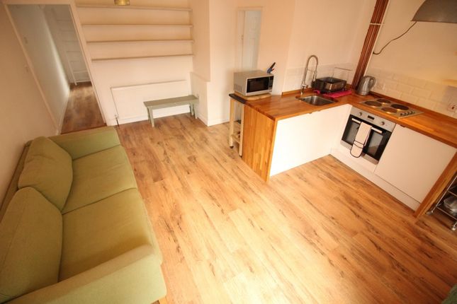 1 Bed Flat To Rent In Henley Street Bramley Leeds Ls13